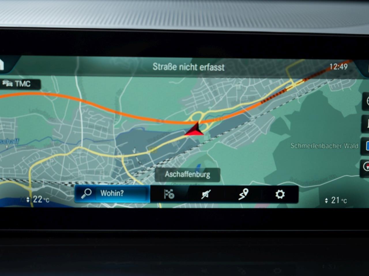 Mercedes-Benz EQC 400 4M AMG Line AMG Schiebedach Distronic