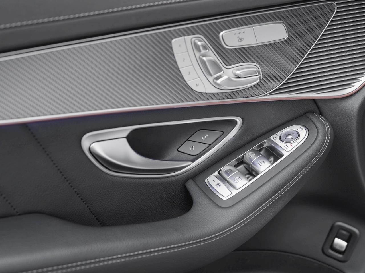 Mercedes-Benz EQC 400 4M AMG Line AMG Schiebedach Distronic