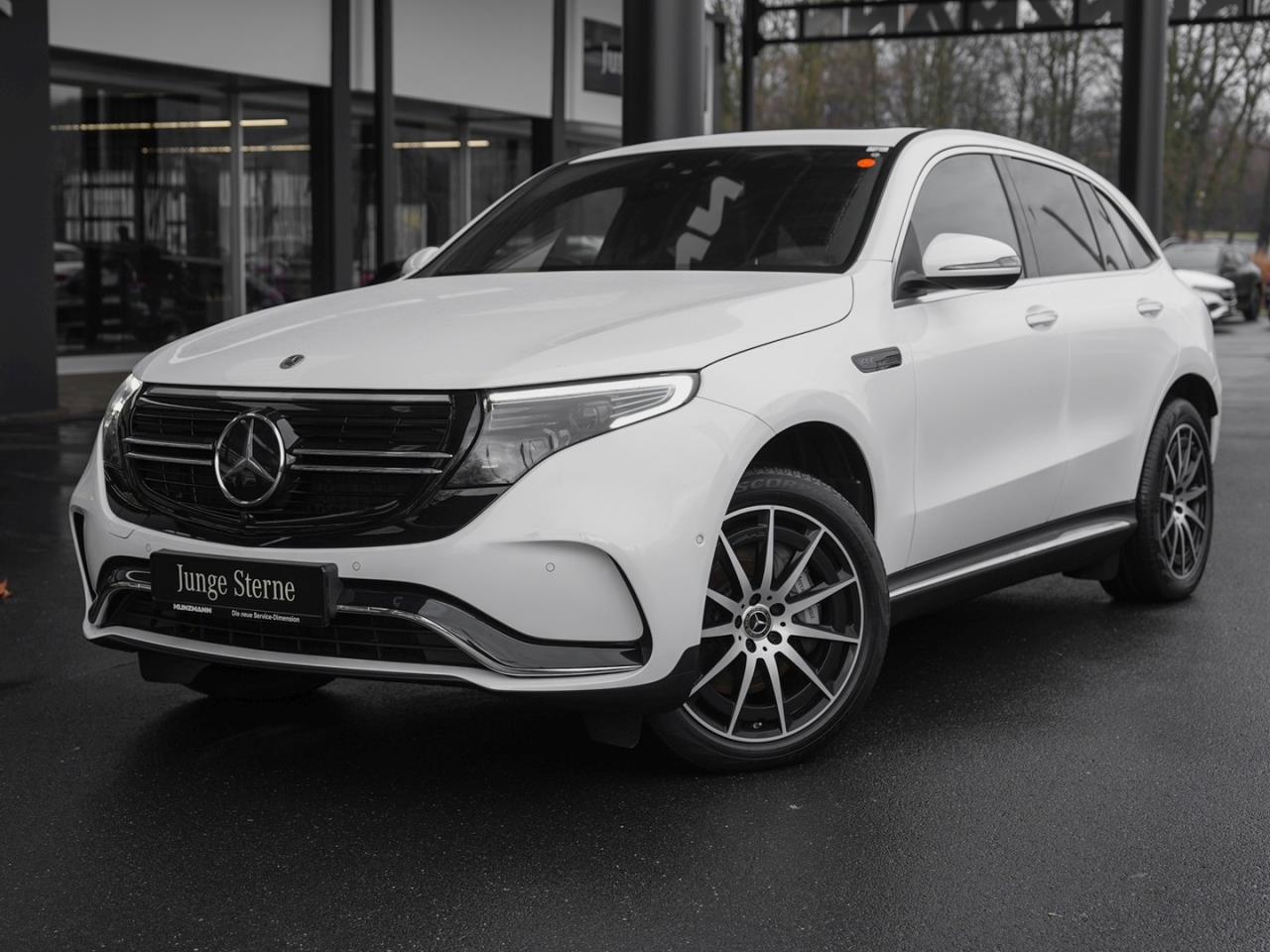 Mercedes-Benz EQC 400 4M AMG Line AMG Schiebedach Distronic