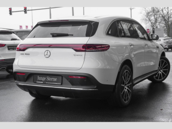 Mercedes-Benz EQC 400 4M AMG Line AMG Schiebedach Distronic