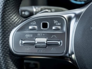 Mercedes-Benz EQC 400 4M AMG Line AMG Schiebedach Distronic