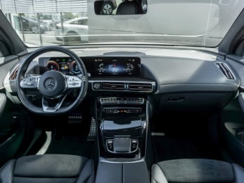 Mercedes-Benz EQC 400 4M AMG Line AMG Schiebedach Distronic