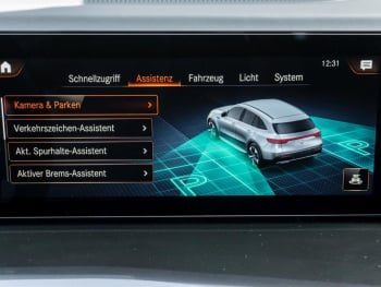 Mercedes-Benz EQC 400 4M AMG Line AMG Schiebedach Distronic