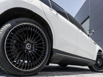 Mercedes-Benz EQC 400 4M AMG Line AMG Schiebedach Distronic