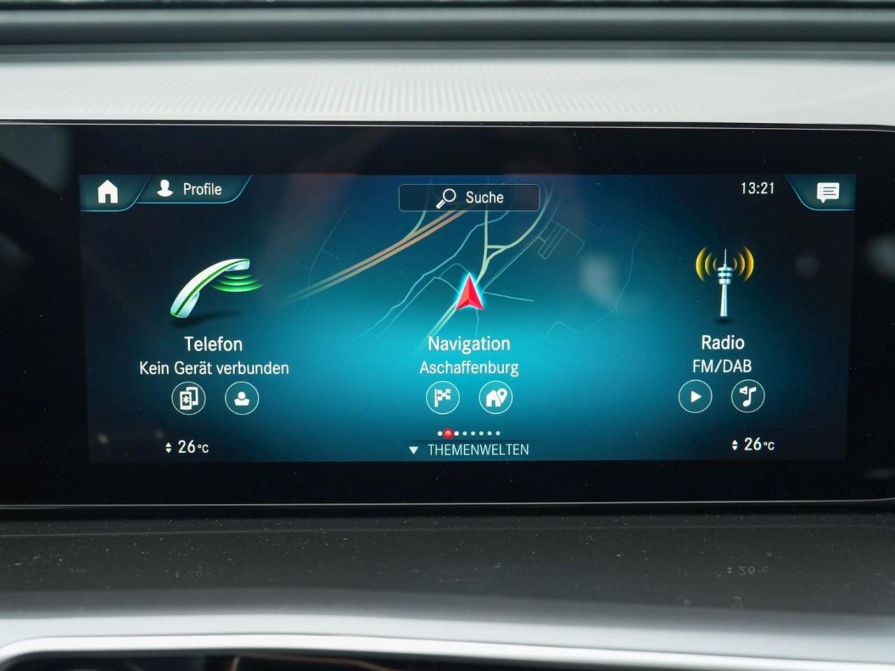 Mercedes-Benz EQC 400 4M AMG Line AMG Kamera Easy-Pack AHK