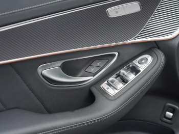 Mercedes-Benz EQC 400 4M AMG Line AMG Kamera Easy-Pack AHK