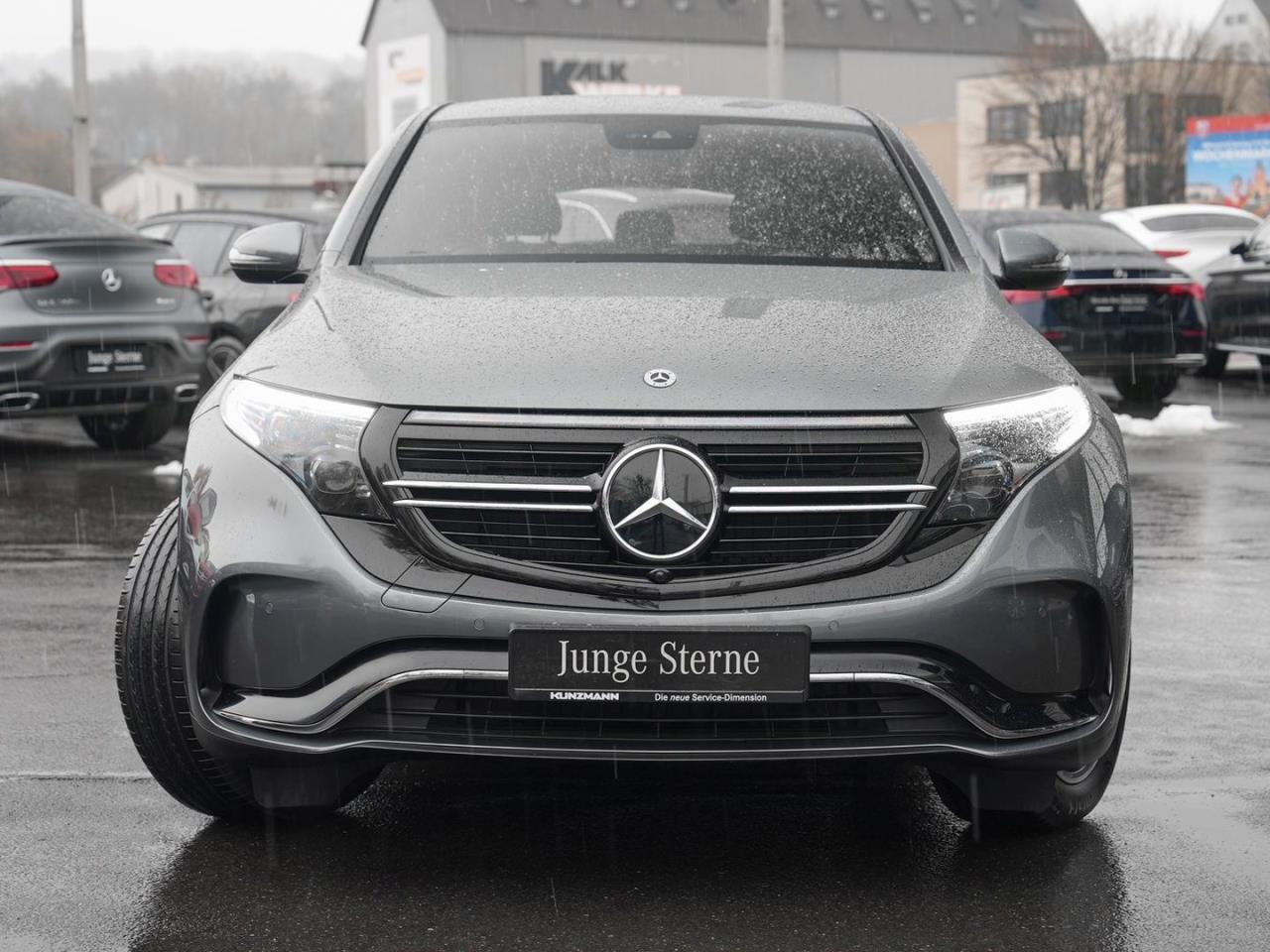 Mercedes-Benz EQC 400 4M AMG Line AMG Kamera Easy-Pack AHK