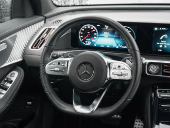 Mercedes-Benz EQC 400 4M AMG Line AMG Kamera Easy-Pack AHK