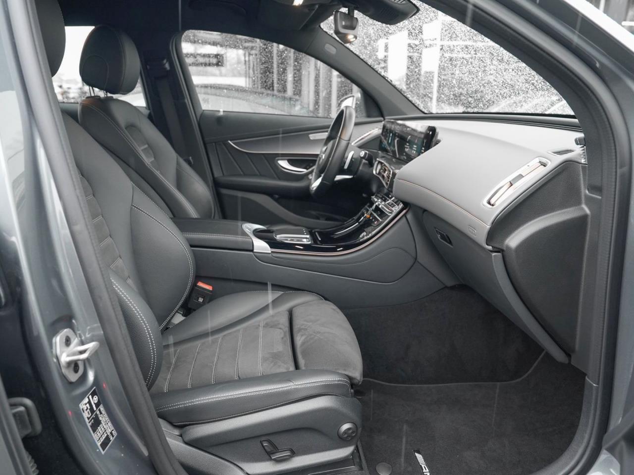 Mercedes-Benz EQC 400 4M AMG Line AMG Kamera Easy-Pack AHK