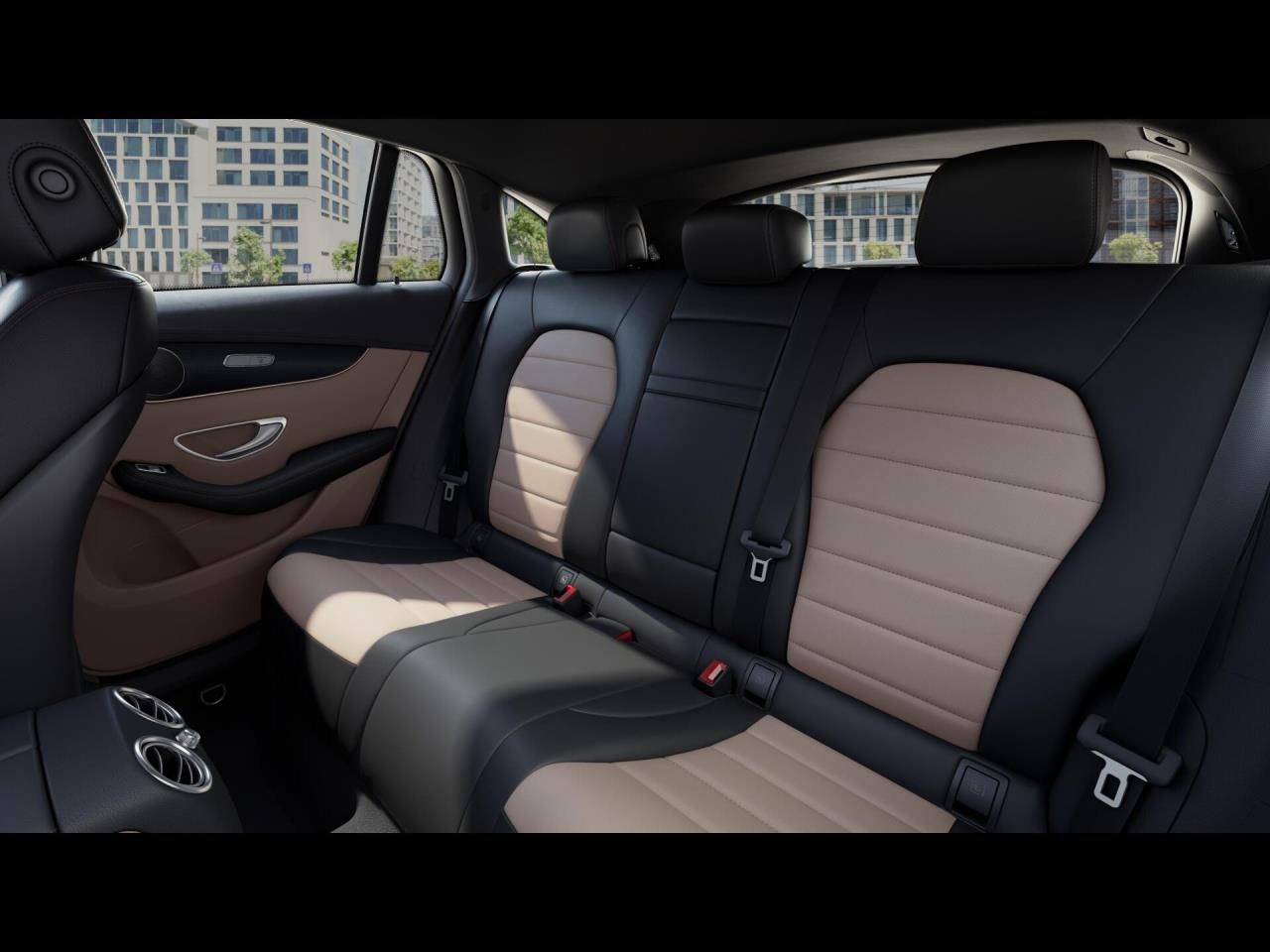 Mercedes-Benz EQC 400 4M ElectricArt Distronic SHZ-Fond 360°