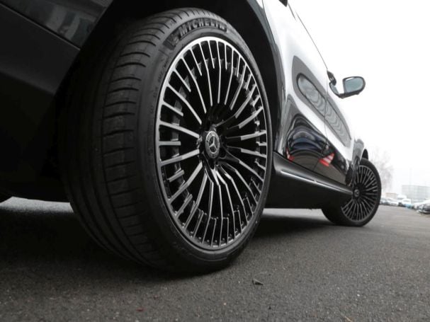 Mercedes-Benz EQC 400 4M AMG MBUX Navi Distronic Schiebedach Mercedes-Benz EQC 400 4M AMG MBUX Navi Distronic Schiebedach
