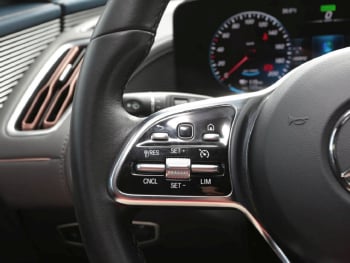Mercedes-Benz EQC 400 4M ElectricArt MBUX Navi 360° EasyPack