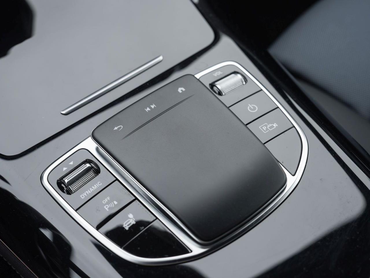 Mercedes-Benz EQC 400 4M Electric Art Distronic EasyP Kamera