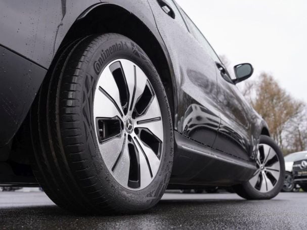 Mercedes-Benz EQC 400 4M Electric Art Distronic EasyP Kamera
