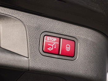 Mercedes-Benz EQC 400 4M AMG Schiebedach Memory EasyP 360°