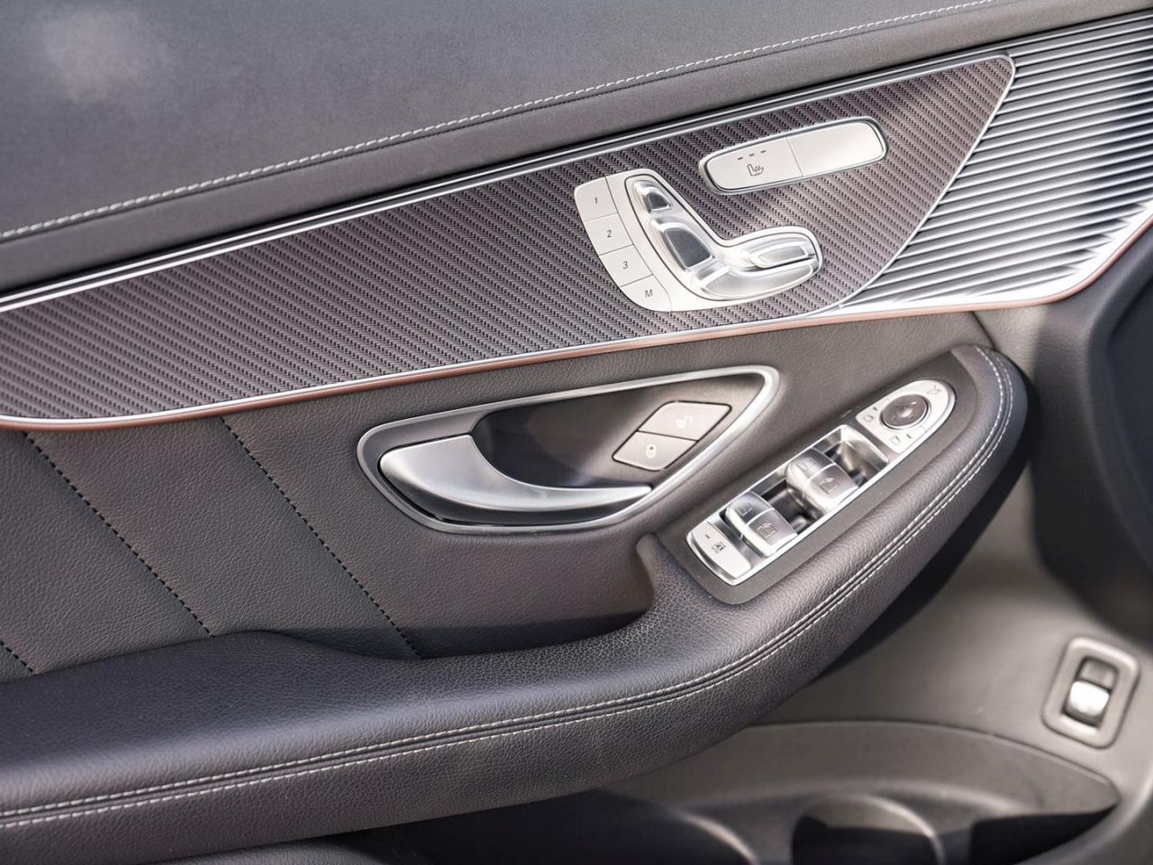 Mercedes-Benz EQC 400 4M AMG Schiebedach Memory EasyP 360°