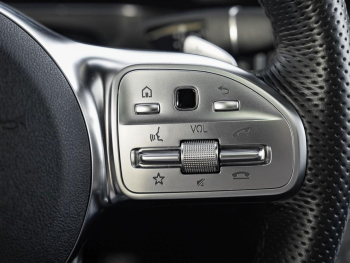 Mercedes-Benz EQC 400 4M AMG Schiebedach Memory EasyP 360°