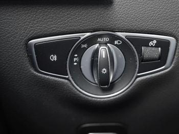 Mercedes-Benz EQC 400 4M AMG Schiebedach Memory EasyP 360°