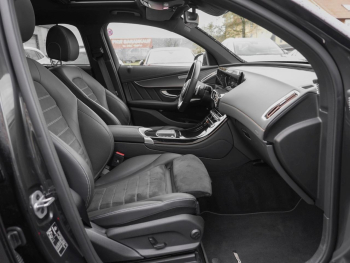 Mercedes-Benz EQC 400 4M  AMG Schiebedach EasyPack 360°