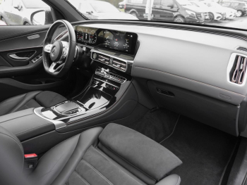 Mercedes-Benz EQC 400 4M  AMG Schiebedach EasyPack 360°