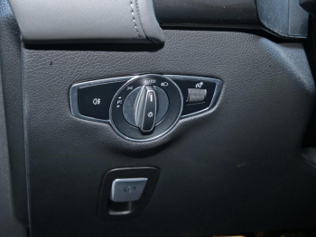 Mercedes-Benz EQC 400 4M AMG Navi 360° Memory Distronic AHK