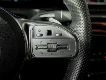 Mercedes-Benz EQC 400 4M AMG Navi Distronic Memory 360°Kamera