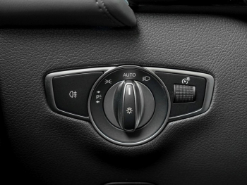 Mercedes-Benz EQC 400 4M AMG Navi Distronic Memory 360°Kamera