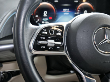 Mercedes-Benz EQC 400 4M Electric Art Distronic Kamera AHK