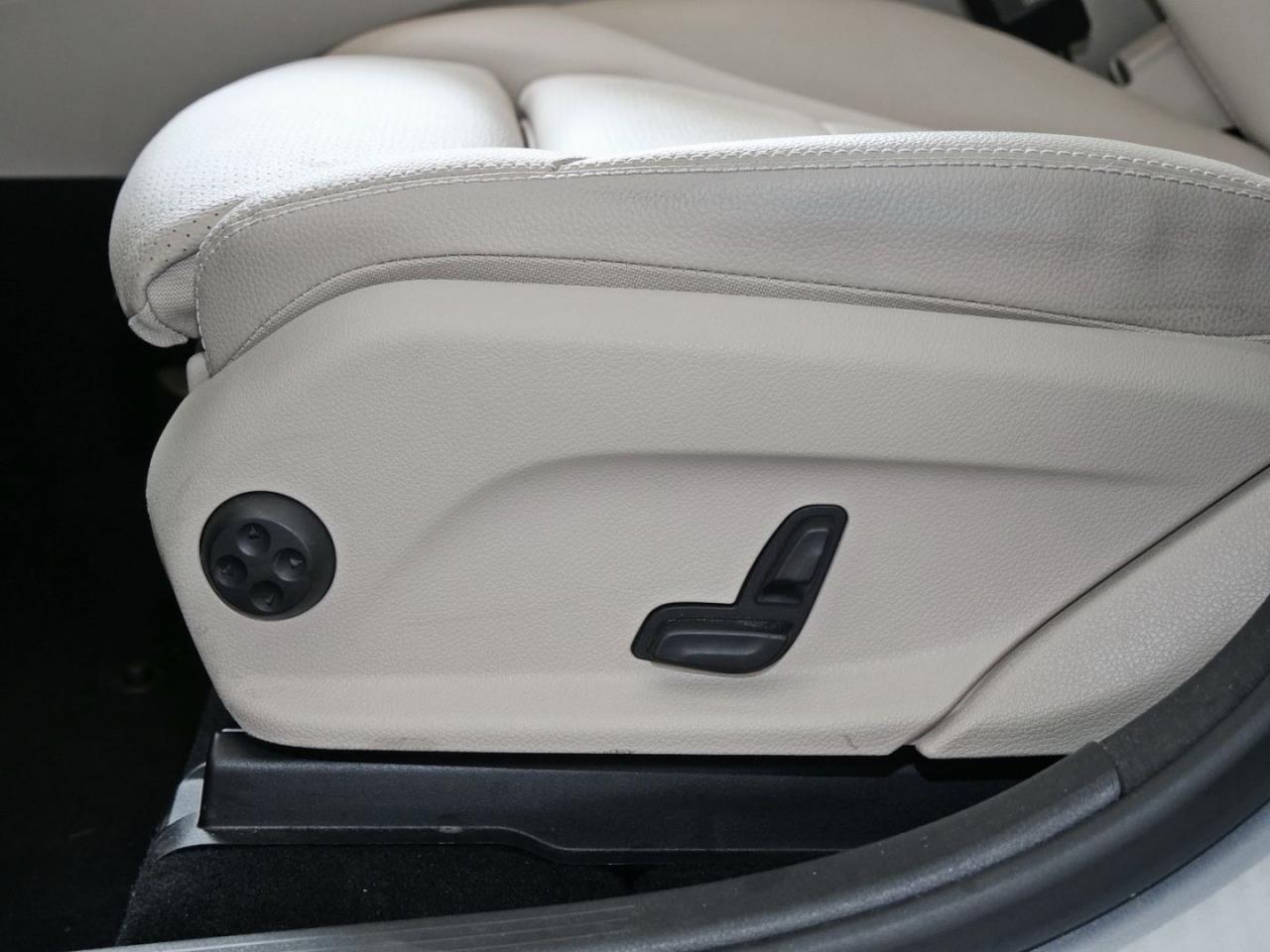 Mercedes-Benz EQC 400 4M Electric Art Distronic Kamera AHK