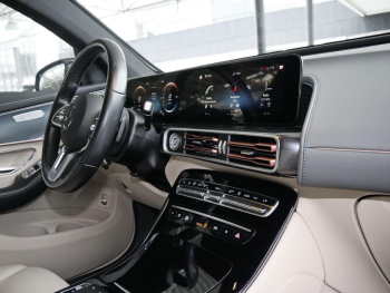 Mercedes-Benz EQC 400 4M Electric Art Distronic Kamera AHK