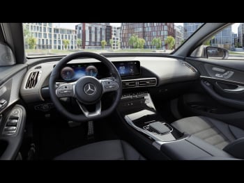Mercedes-Benz EQC 400 4M AMG Distronic Schiebedach Burmester