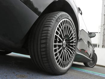 Mercedes-Benz EQC 400 4M ElectricArt Navi Kamera 21"AMG