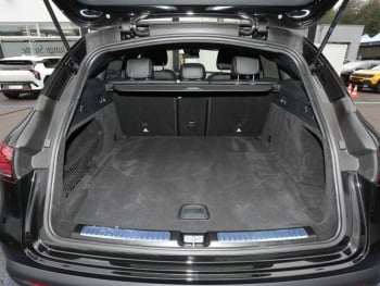 Mercedes-Benz EQC 400 4M ElectricArt Navi Kamera 21"AMG