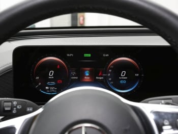 Mercedes-Benz EQC 400 4M ElectricArt Navi Kamera 21"AMG
