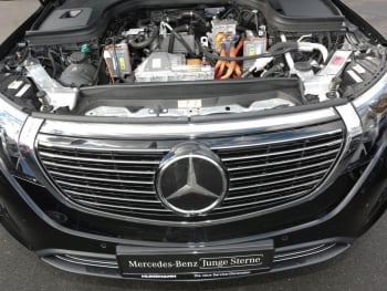 Mercedes-Benz EQC 400 4M Electric Art MBUX Navi AHK Distronic