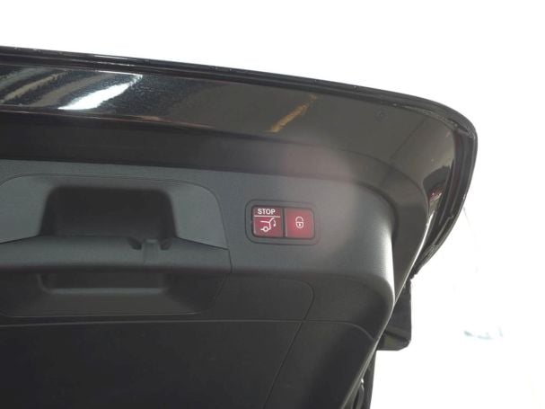 Mercedes-Benz EQC 400 4M Electric Art MBUX Navi AHK Distronic