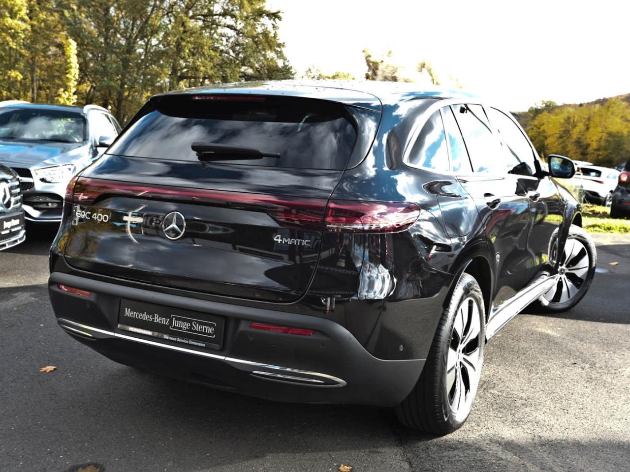 Mercedes-Benz EQC 400 4M Electric Art MBUX Navi AHK Distronic
