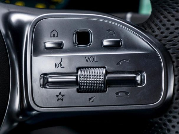 Mercedes-Benz EQC 400 4M AMG Navi Distronic AHK Memory Kamera