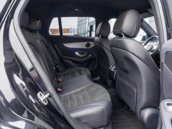 Mercedes-Benz EQC 400 4M AMG Navi Distronic AHK Memory Kamera