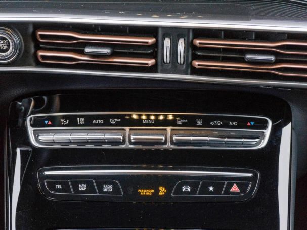 Mercedes-Benz EQC 400 4M AMG Navi Distronic AHK Memory Kamera