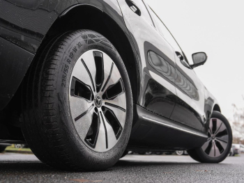 Mercedes-Benz EQC 400 4M AMG Navi Distronic 360°Kamera AHK