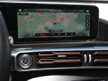 Mercedes-Benz EQC 400 4M AMG Distronic Schiebedach 360° Keyless