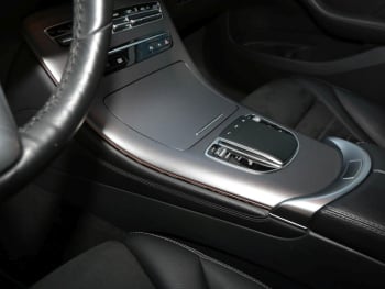 Mercedes-Benz EQC 400 4M AMG Distronic Schiebedach 360° Keyless