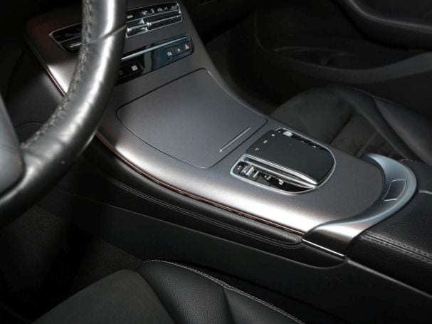 Mercedes-Benz EQC 400 4M AMG Distronic Schiebedach 360° Keyless Mercedes-Benz EQC 400 4M AMG Distronic Schiebedach 360° Keyless