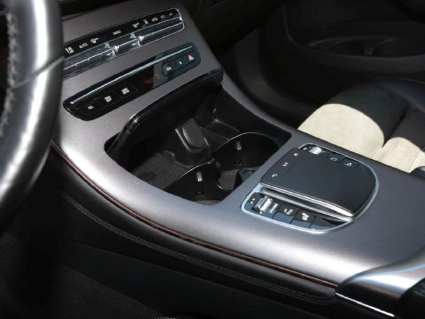 Mercedes-Benz EQC 400 4M AMG Distronic Schiebedach 360° Keyless Mercedes-Benz EQC 400 4M AMG Distronic Schiebedach 360° Keyless
