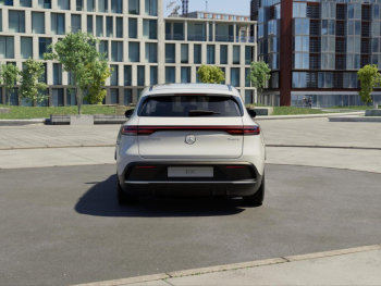 Mercedes-Benz EQC 400 4M AMG Distronic Schiebedach 360° Keyless