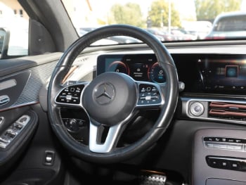 Mercedes-Benz EQC 400 4M AMG Distronic Schiebedach 360° Keyless