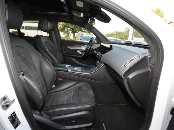 Mercedes-Benz EQC 400 4M AMG Distronic Schiebedach 360° Keyless Mercedes-Benz EQC 400 4M AMG Distronic Schiebedach 360° Keyless