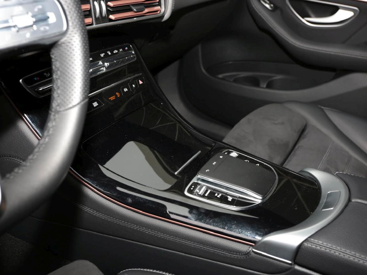 Mercedes-Benz EQC 400 4M AMG Distronic AHK 360° EasyPack