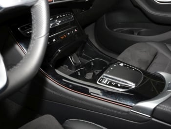 Mercedes-Benz EQC 400 4M AMG Distronic AHK 360° EasyPack